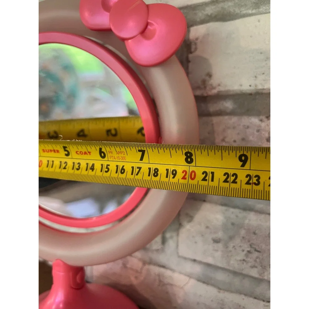 Hello Kitty lighted vanity mirror w/ double-sided‎ rotating mirror